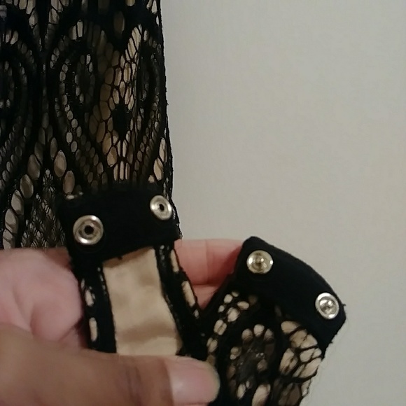 Flirty Bodysuit Charlotte Russe - Picture 6 of 6